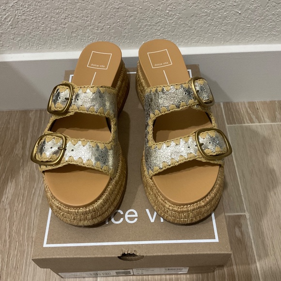 Dolce Vita Wanika Platinum Crackled Leather Sandals 8.5 - Picture 4 of 5